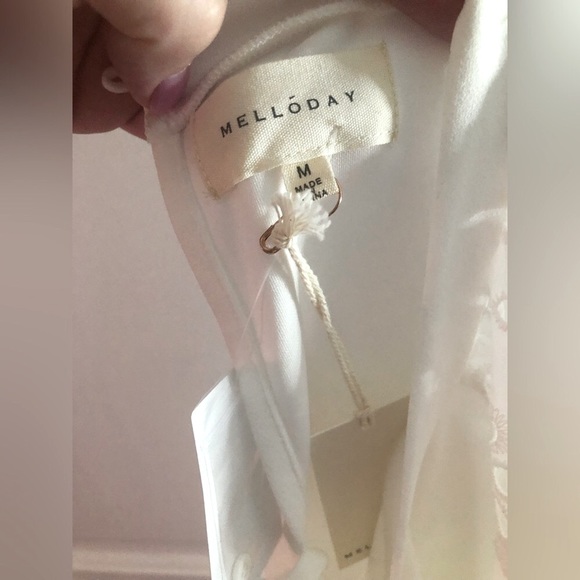 Nordstrom Rack - Melloday white top sz M NWT - Picture 5 of 8